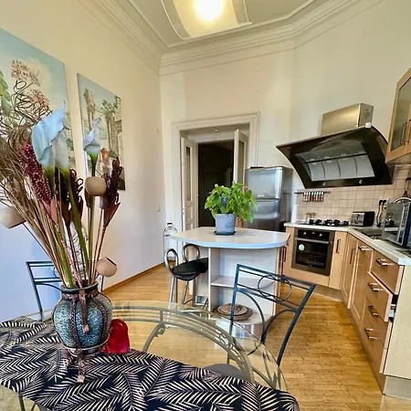 Apartamento Platnerska ,7 *